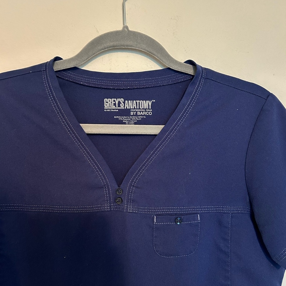 NAVY BLUE SCRUBS